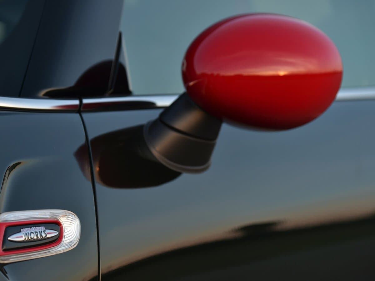 Mini Hatch III (F55/F56) — Yan güzgü