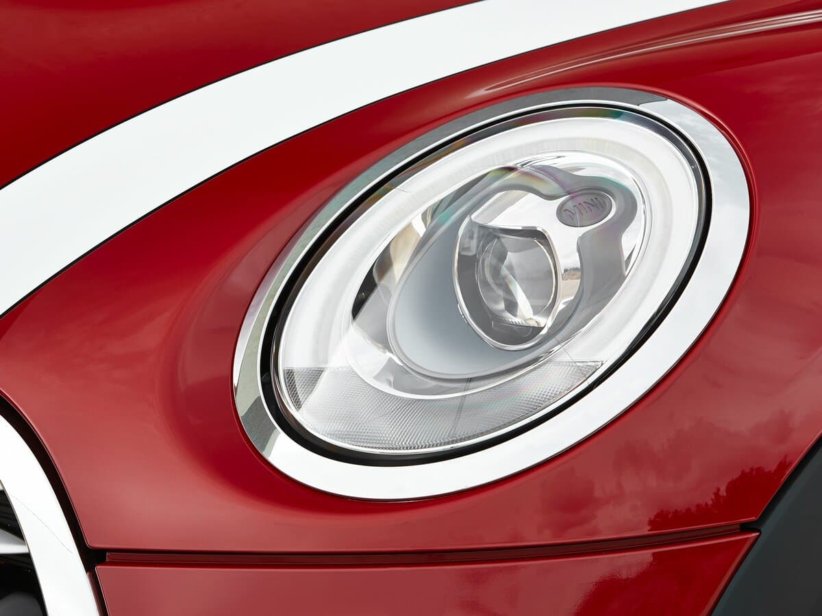 Mini Hatch III (F55/F56) — Fara