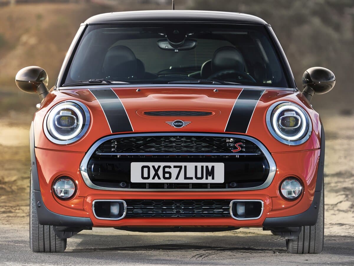 Mini Hatch III (F55/F56) Restayling — Öndən