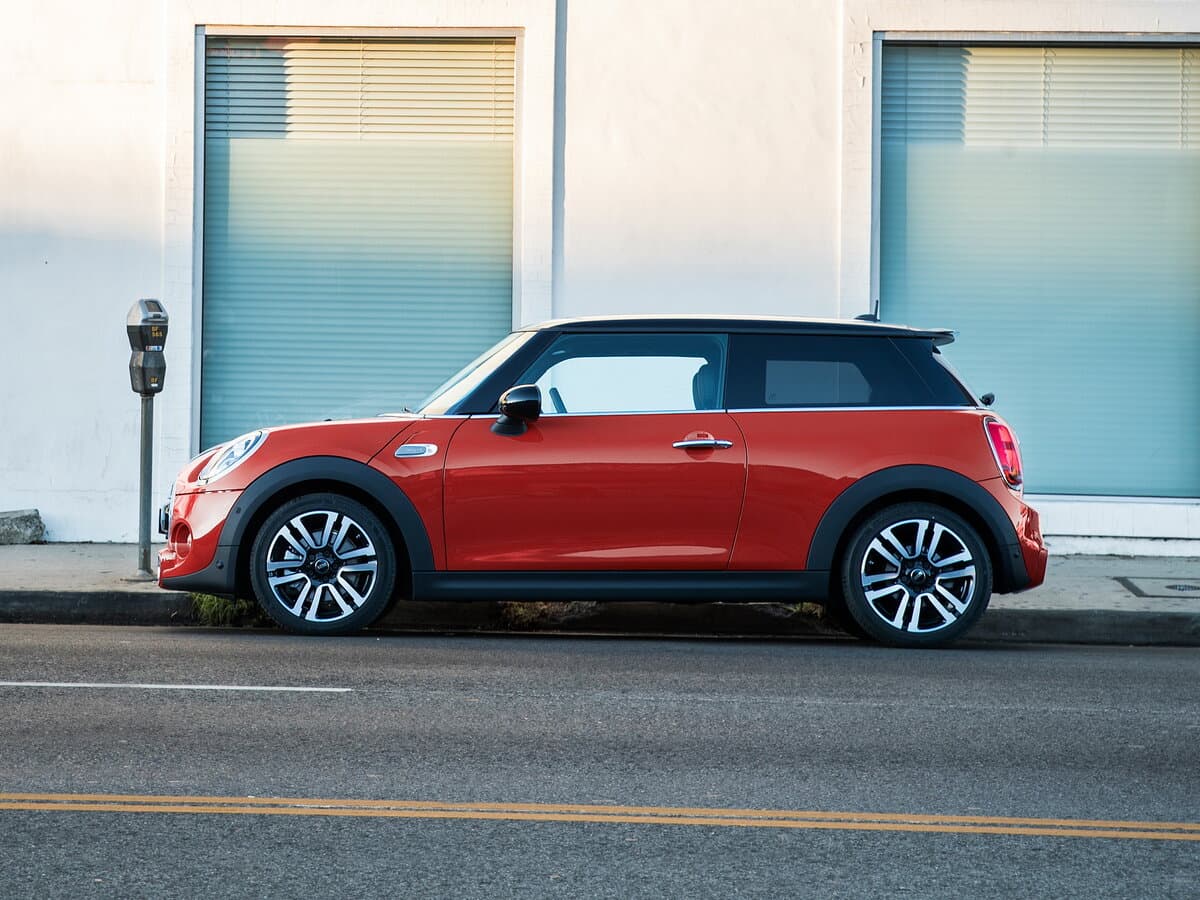 Mini Hatch III (F55/F56) Restayling — Yandan