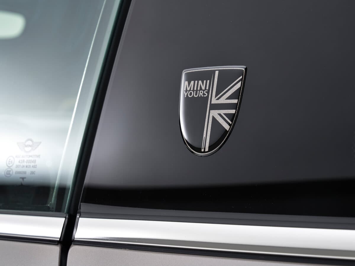 Mini Hatch III (F55/F56) Restayling 2 — Salon, arxadan