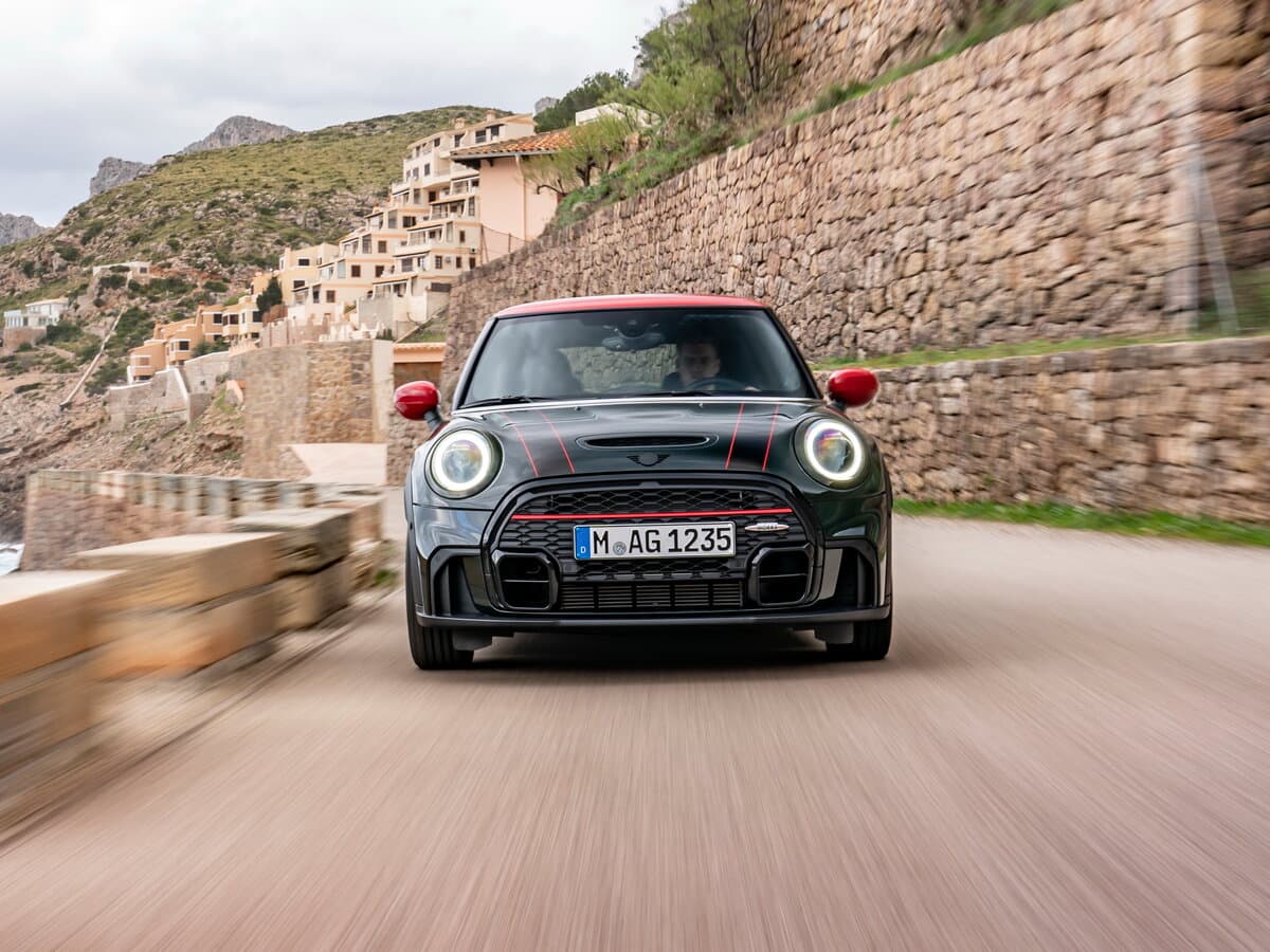 Mini Hatch III (F55/F56) Restayling 2 — Öndən