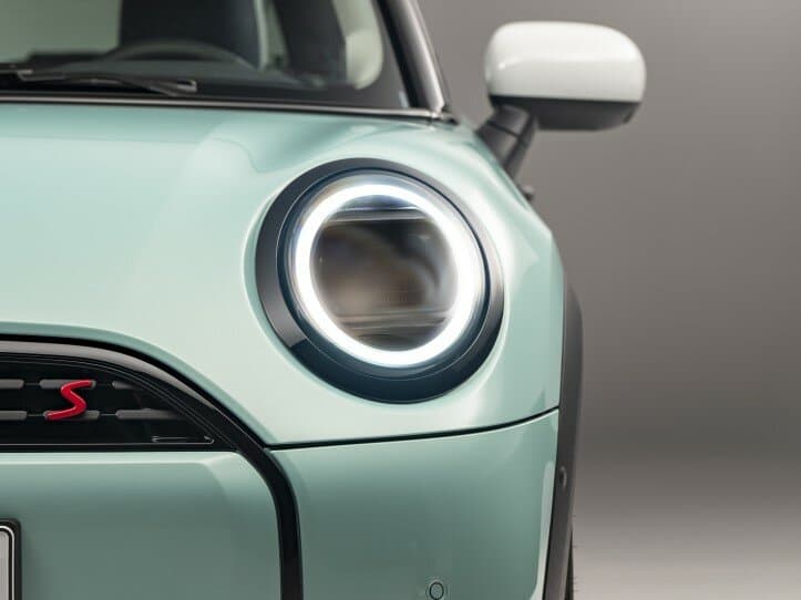 Mini Hatch IV (F65/F66/J01) — Fara