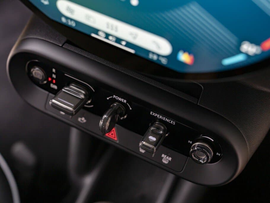 Mini Hatch IV (F65/F66/J01) — Salon, arxadan