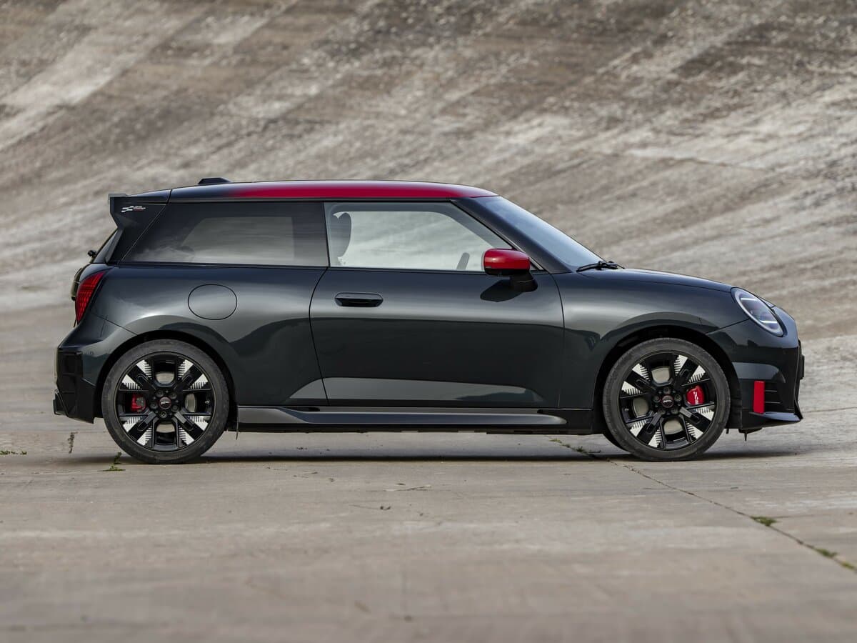 Mini Hatch IV (F65/F66/J01) — Yandan