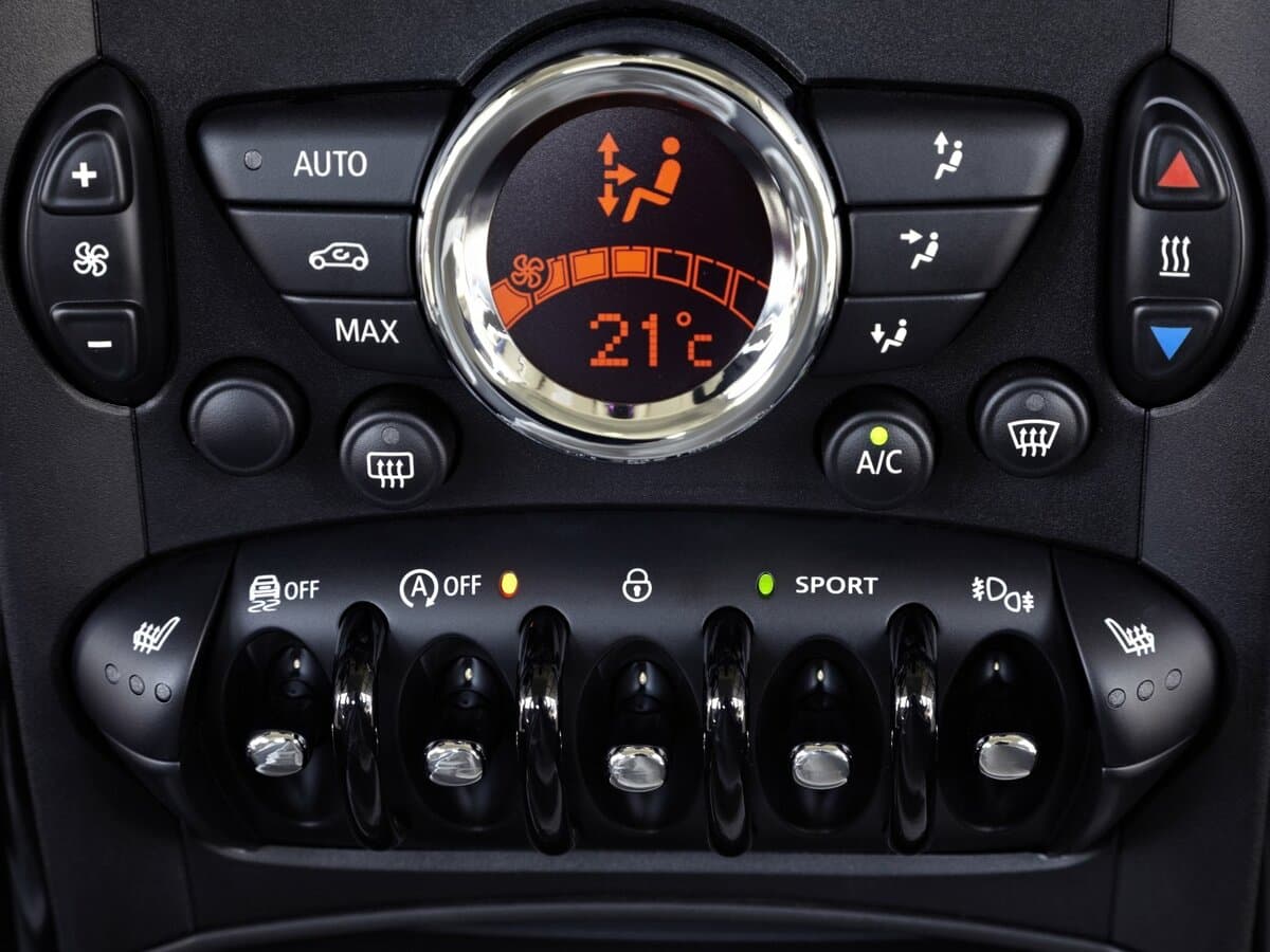 Mini Paceman I — Salon, öndən