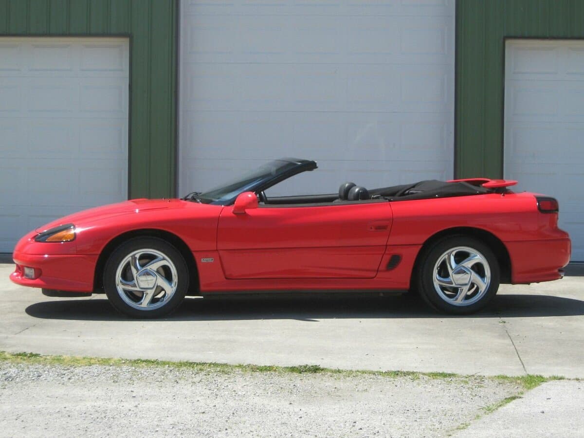 Mitsubishi 3000 GT II — Yandan