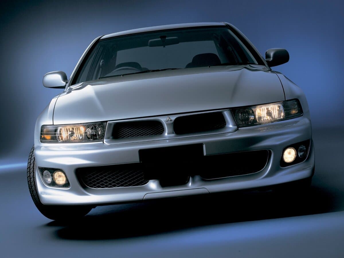 Mitsubishi Aspire 1998 – 2003 — öndən görünüş