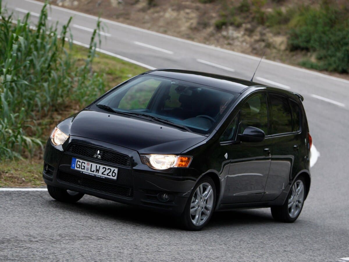 Mitsubishi Colt VI (Z30) Restayling — Əsas şəkil