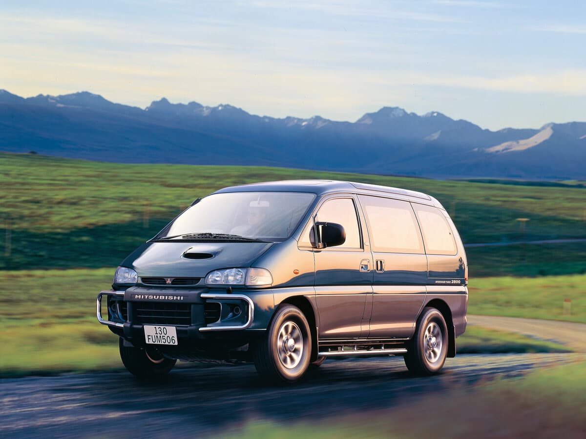 Mitsubishi Delica IV — Əsas şəkil