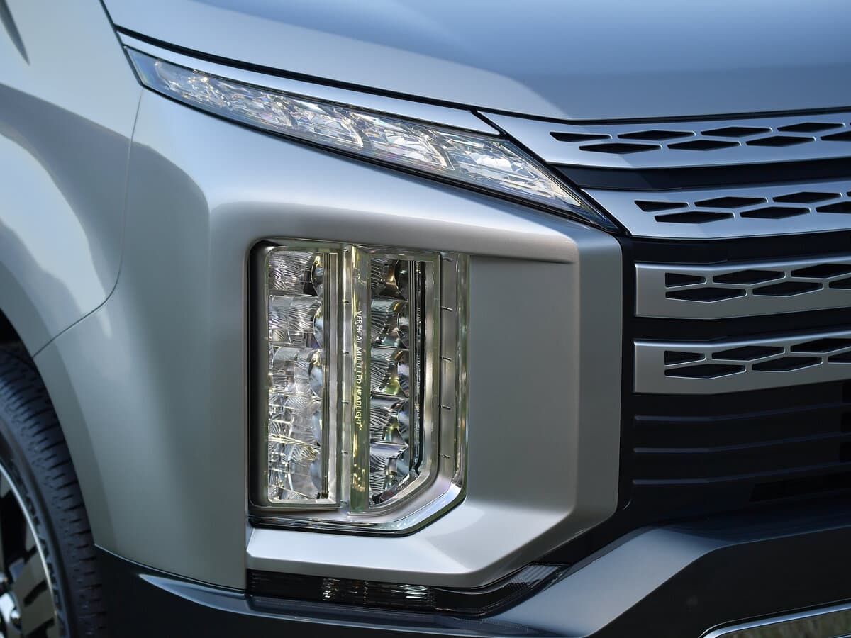 Mitsubishi Delica D:5 I Restayling — Fara
