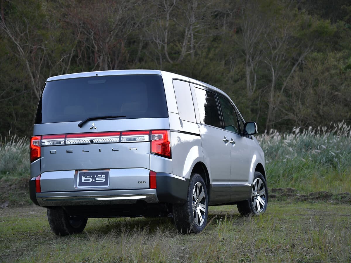 Mitsubishi Delica D:5 I Restayling — 3/4 arxadan