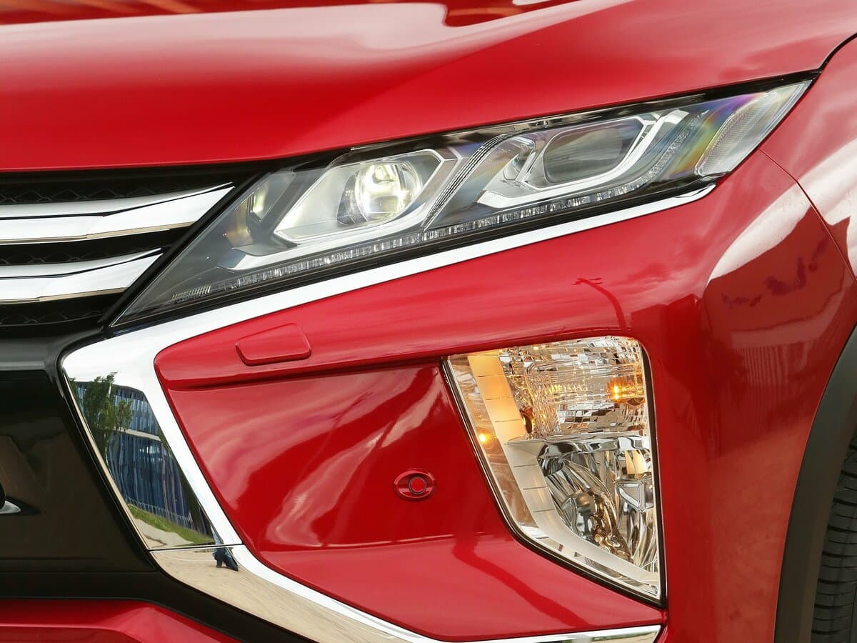 Mitsubishi Eclipse Cross I — Fara