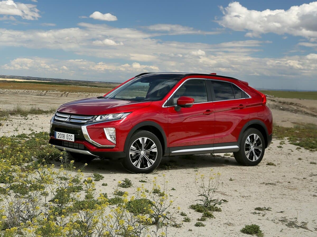 Mitsubishi Eclipse Cross I — Əsas şəkil