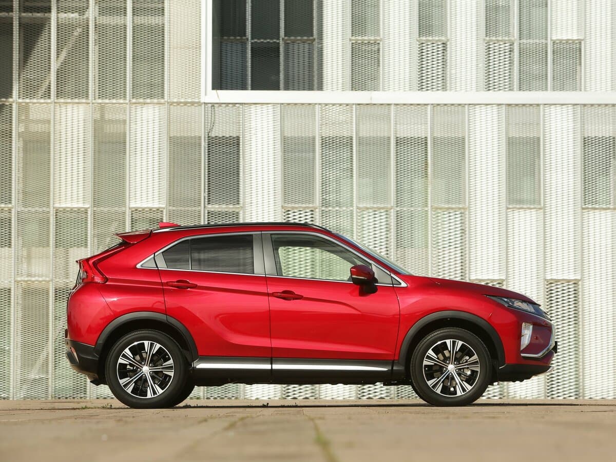 Mitsubishi Eclipse Cross I — Yandan
