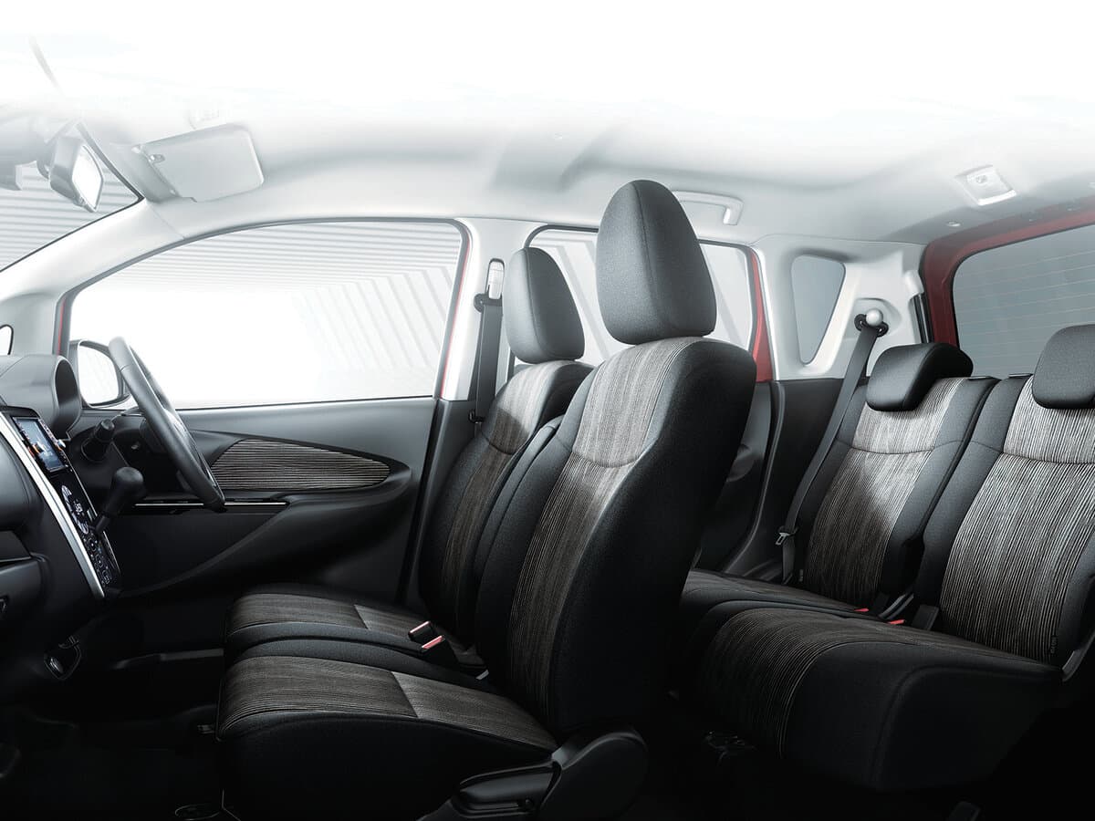 Mitsubishi eK Custom I Restayling — Salon, öndən