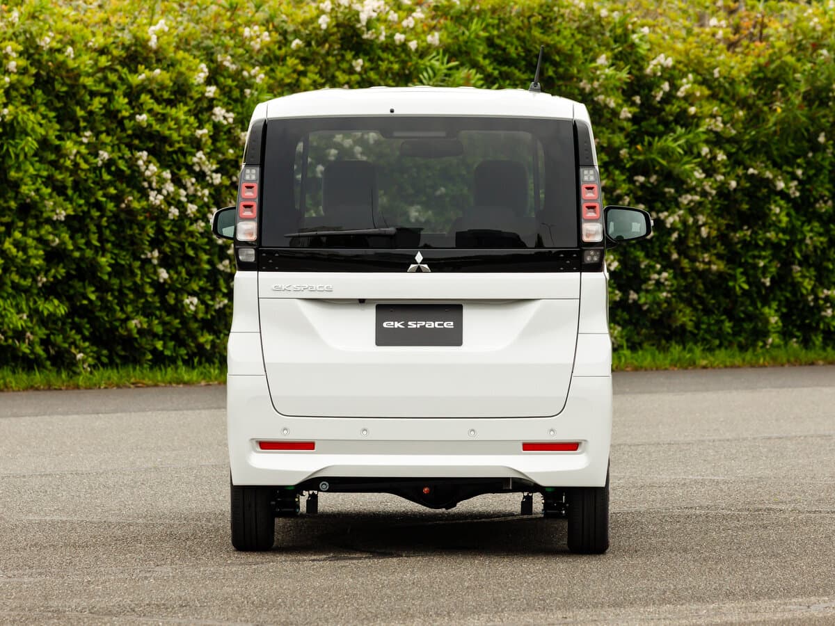 Mitsubishi eK Space III — Arxadan