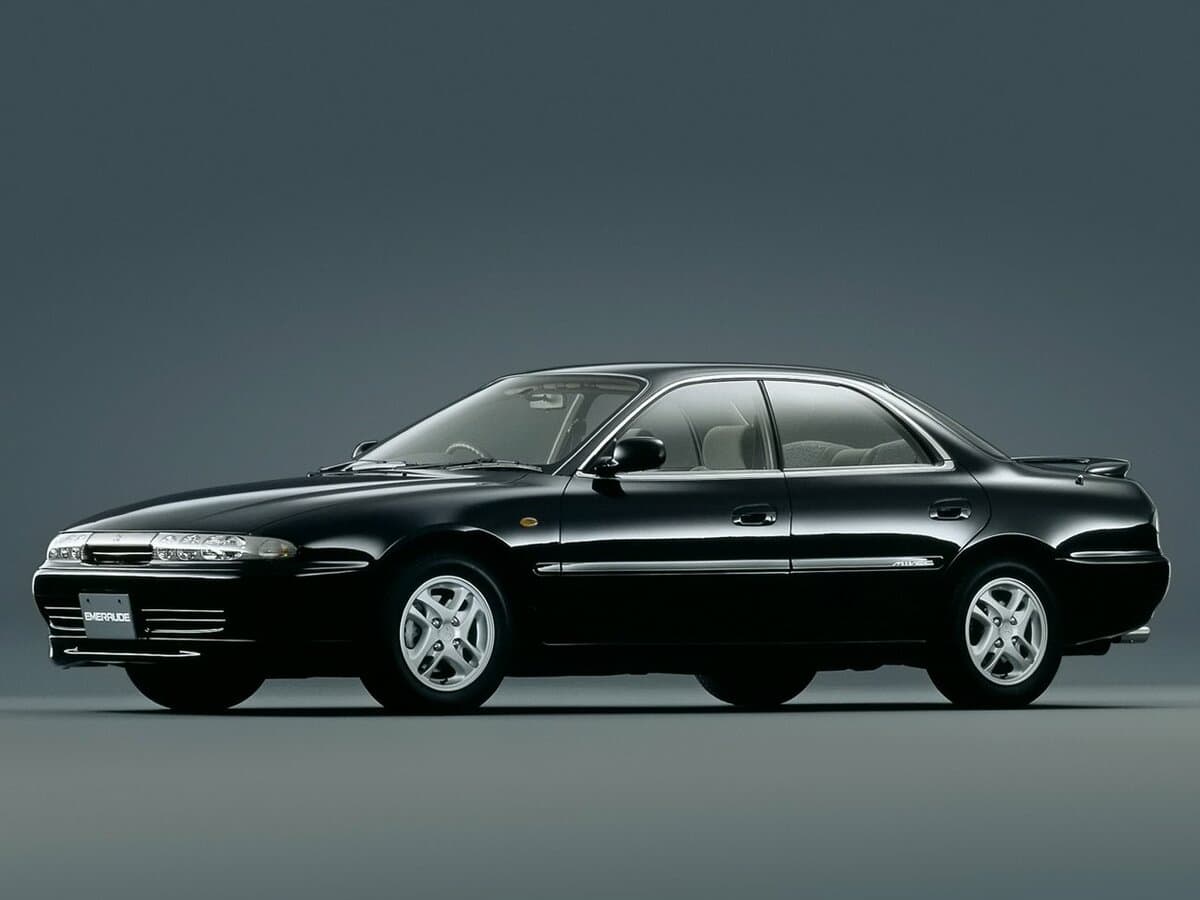 Mitsubishi Emeraude 1992 – 1996 — Əsas şəkil