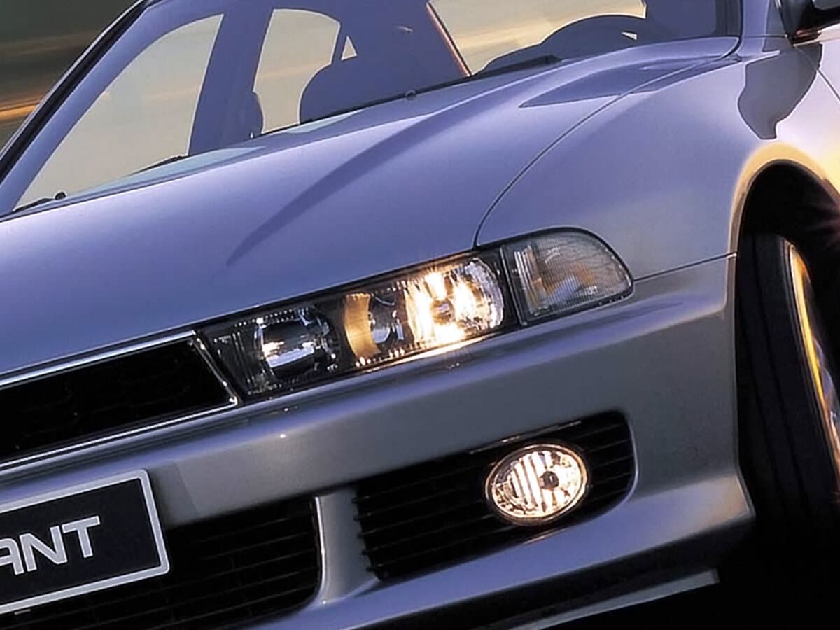 Mitsubishi Galant VIII Restayling — Fara