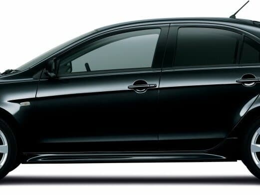 Mitsubishi Galant Fortis I — Yandan