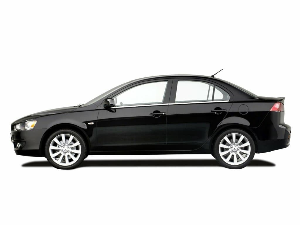 Mitsubishi Galant Fortis I — Yandan