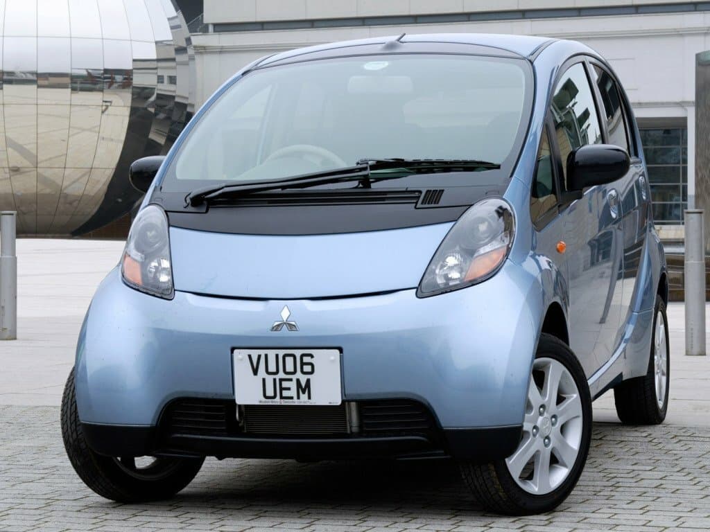 Mitsubishi i 2006 – 2013 — Öndən