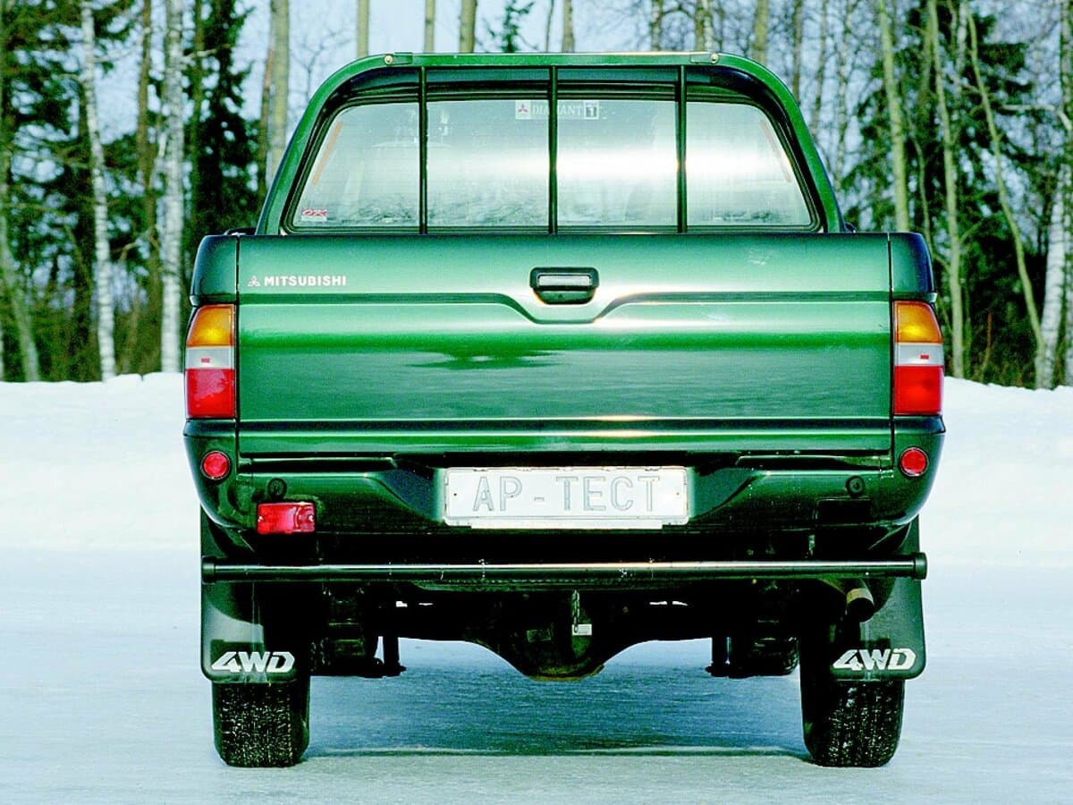 Mitsubishi L200 III — Arxadan