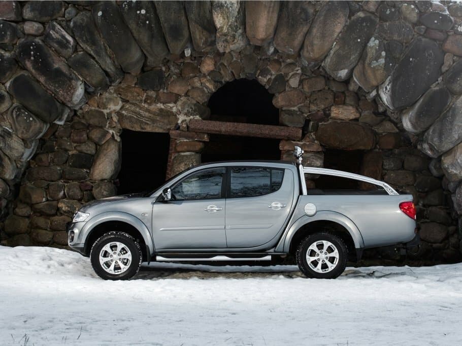 Mitsubishi L200 IV Restayling — Yandan