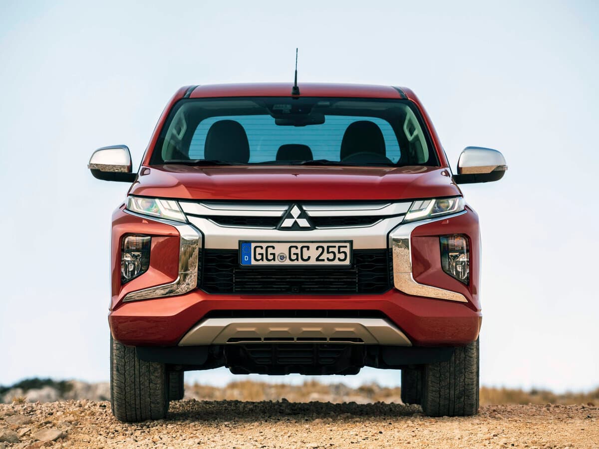 Mitsubishi L200 V Restayling — Öndən