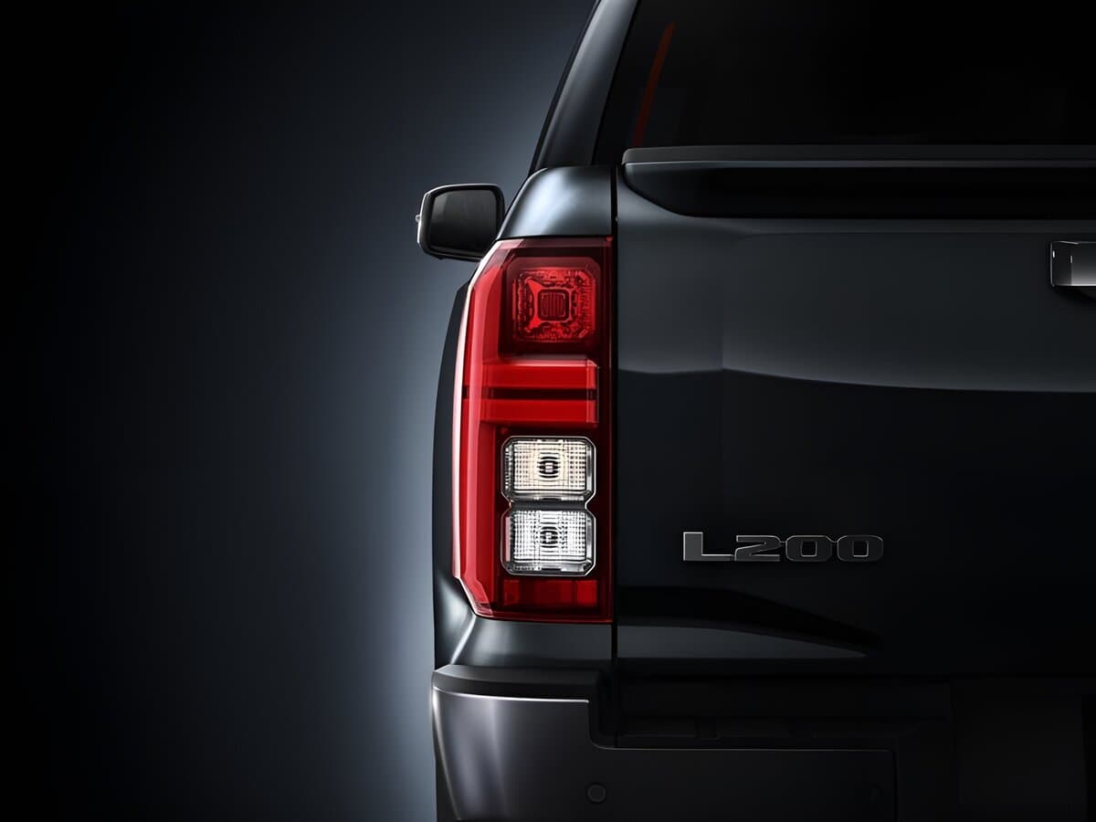 Mitsubishi L200 VI — Detal