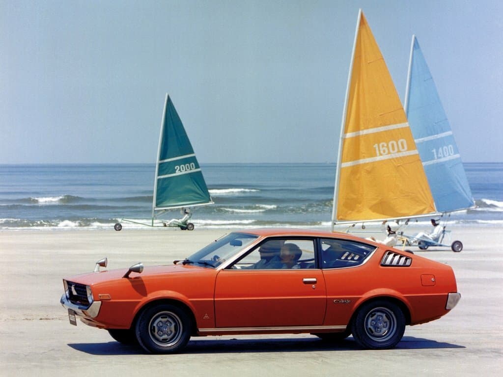 Mitsubishi Lancer I — Yandan