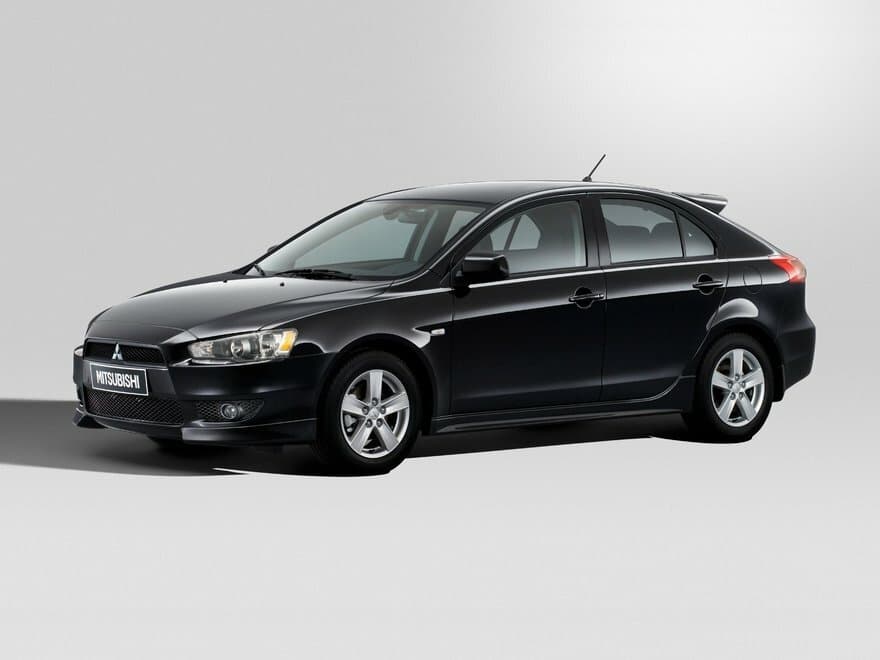 Mitsubishi Lancer X — Əsas şəkil