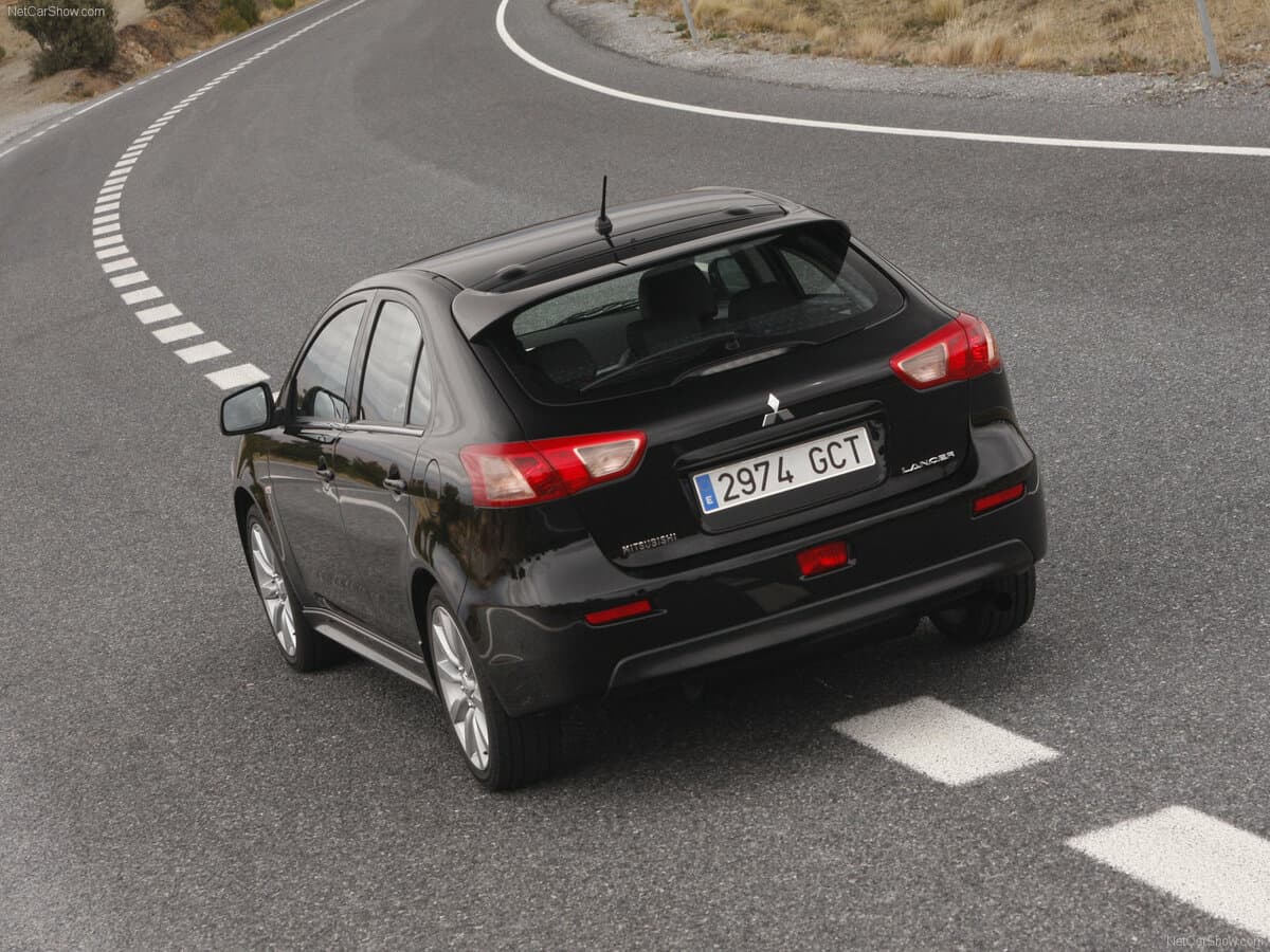 Mitsubishi Lancer X — Arxadan