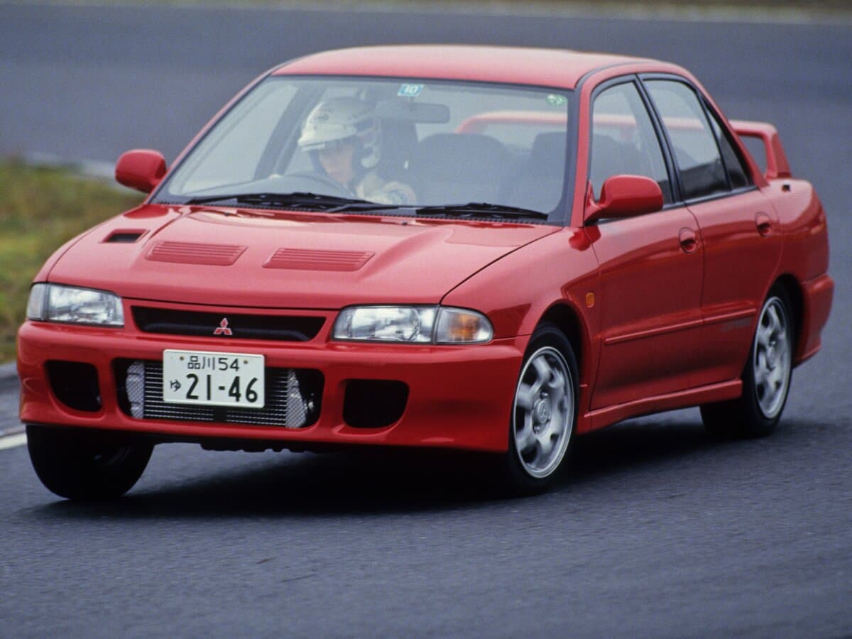 Mitsubishi Lancer Evolution I — Öndən