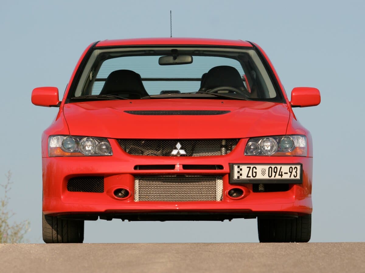 Mitsubishi Lancer Evolution IX — Öndən