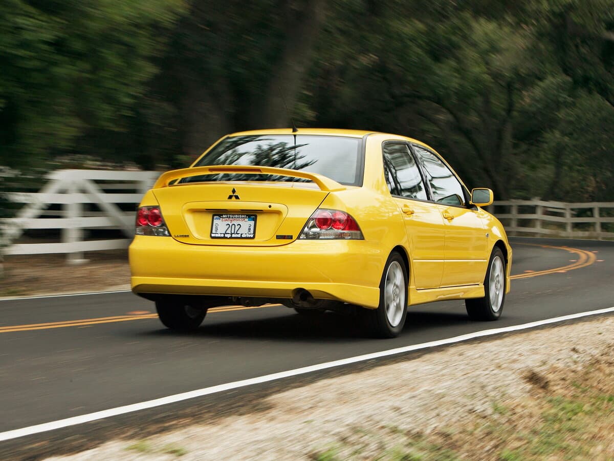Mitsubishi Lancer Ralliart IX — 3/4 arxadan
