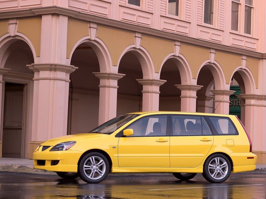 Mitsubishi Lancer Ralliart IX — Yandan