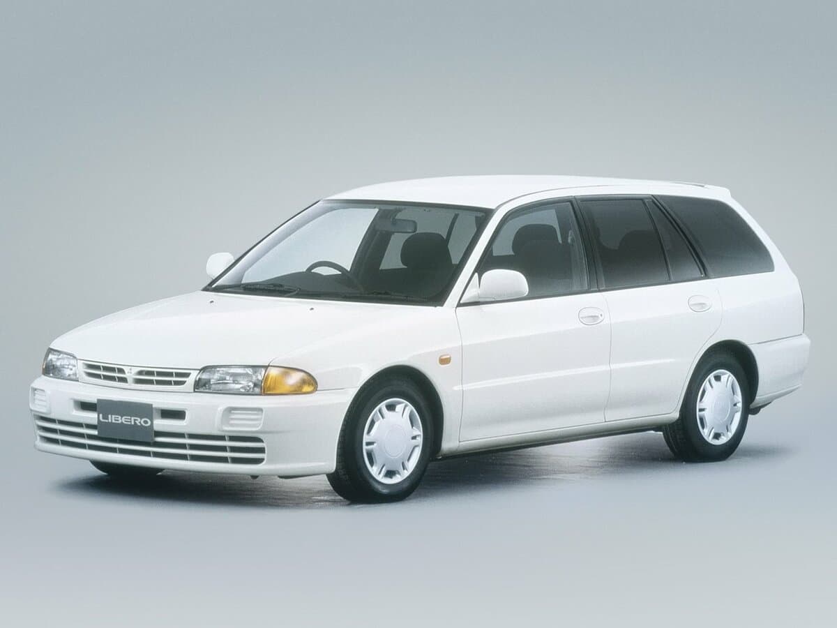 Mitsubishi Libero I Restayling — Əsas şəkil