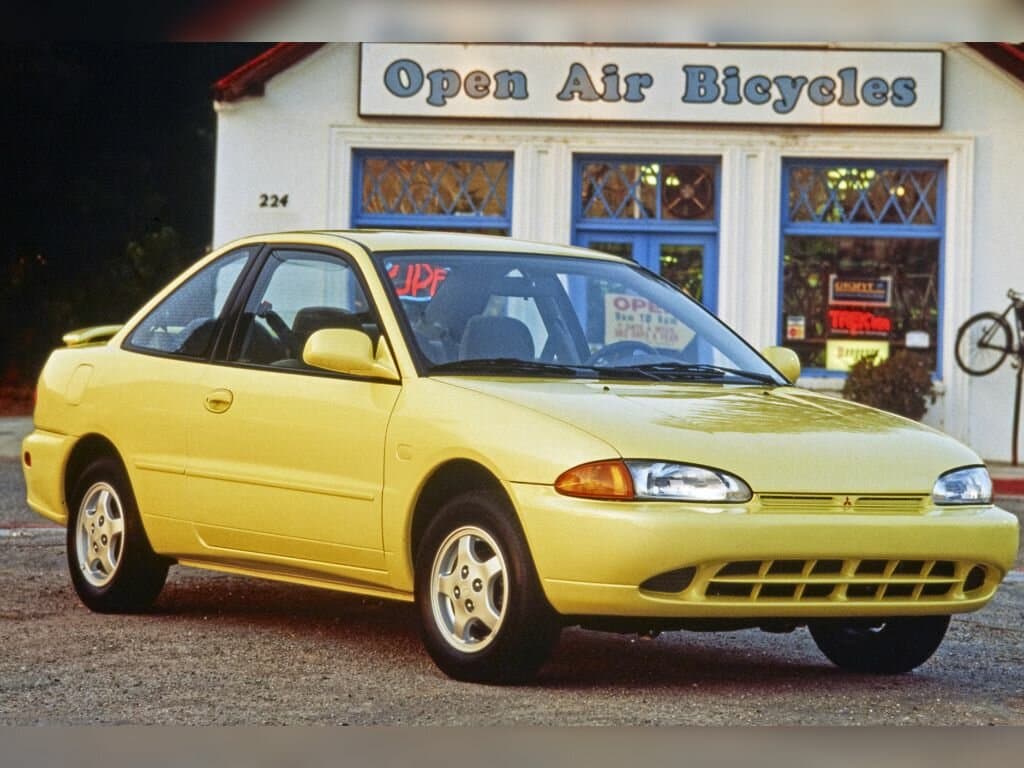 Mitsubishi Mirage IV — Öndən