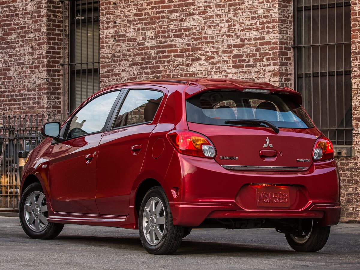 Mitsubishi Mirage VI — 3/4 arxadan