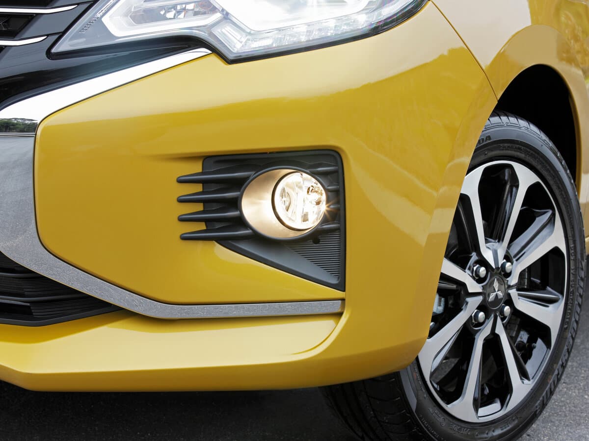 Mitsubishi Mirage VI Restayling 2 — Salon, öndən