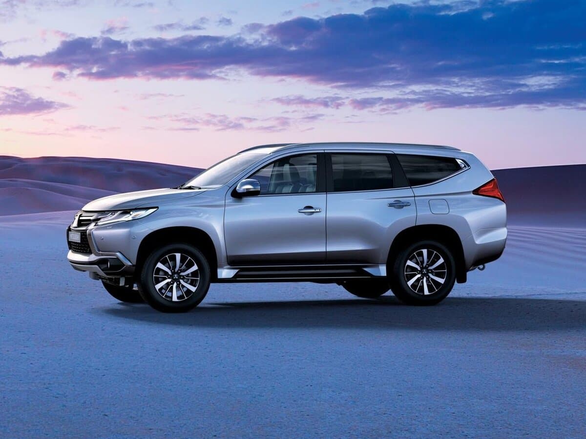 Mitsubishi Montero Sport III — Yandan
