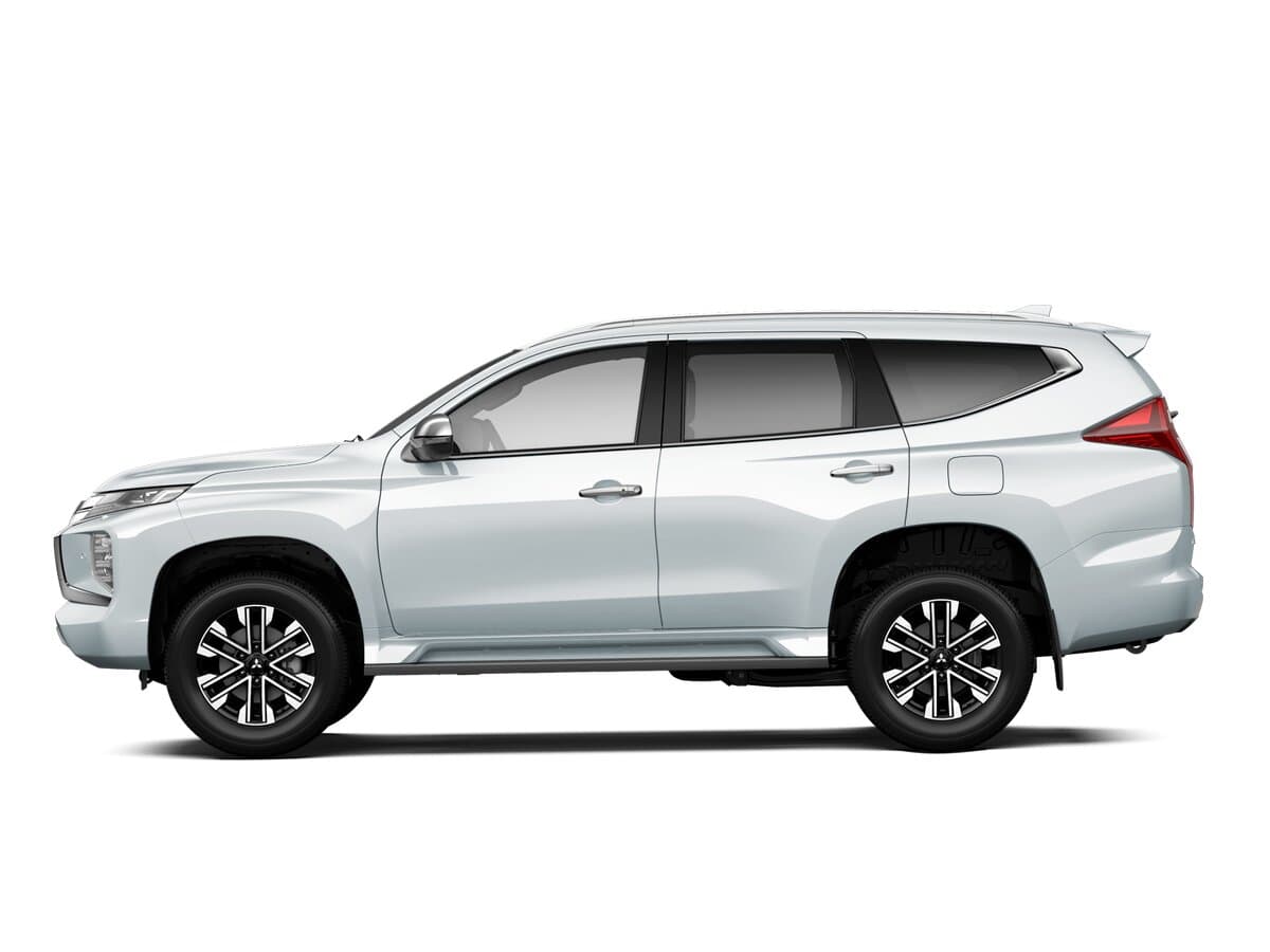 Mitsubishi Montero Sport III Restayling — Yandan