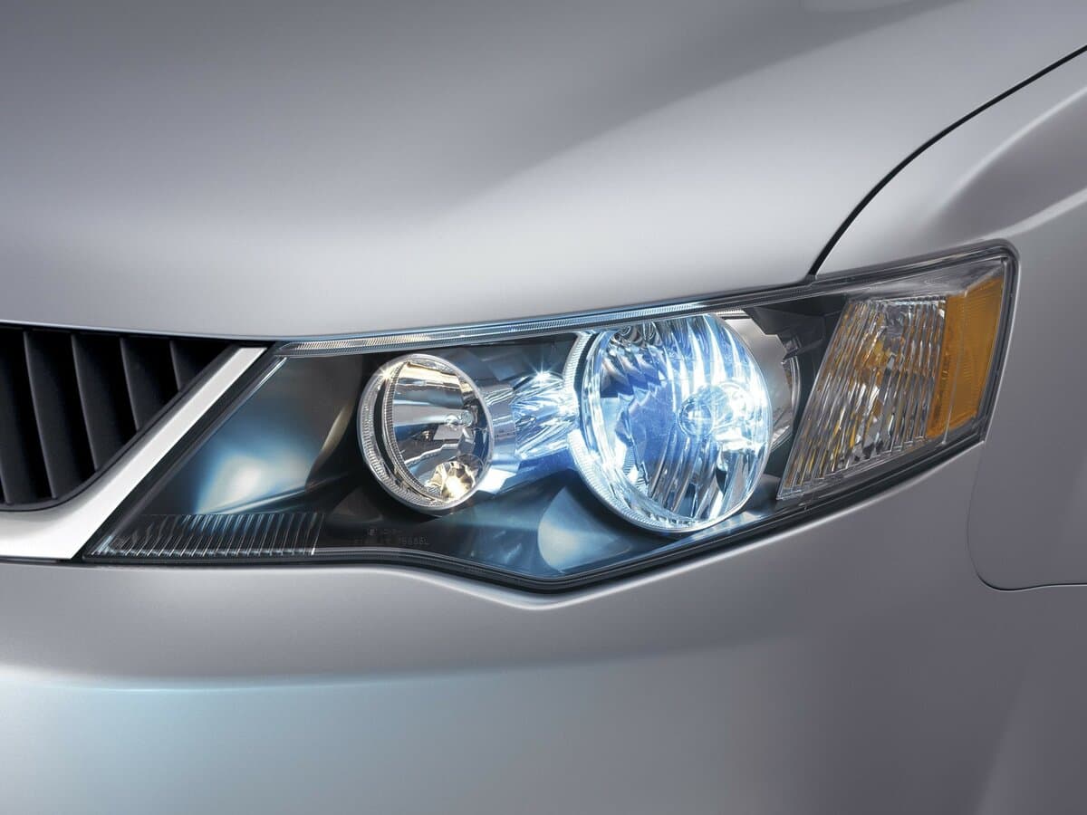 Mitsubishi Outlander II — Fara