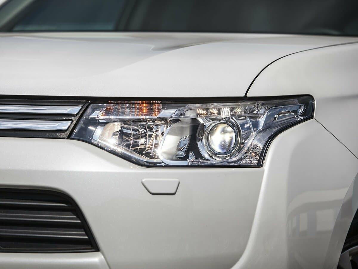 Mitsubishi Outlander III — Fara