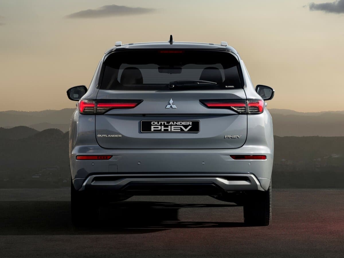 Mitsubishi Outlander IV Restayling — Arxadan