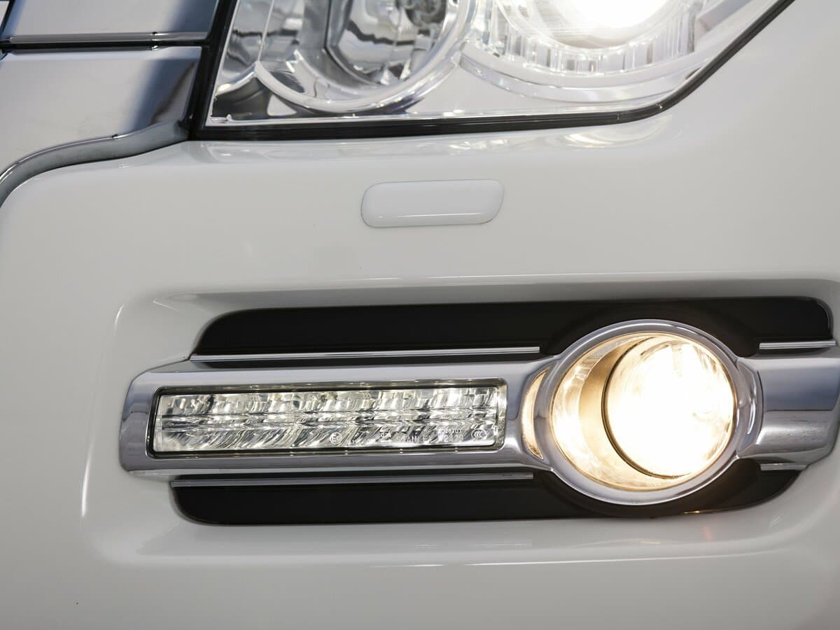 Mitsubishi Pajero IV Restayling 2 — Salon, arxadan