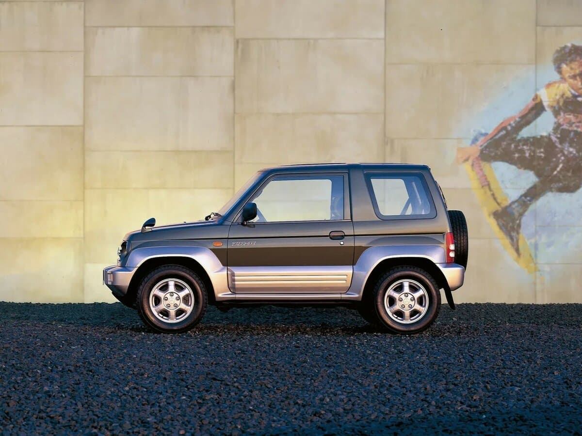 Mitsubishi Pajero Junior 1995 – 1998 — Yandan