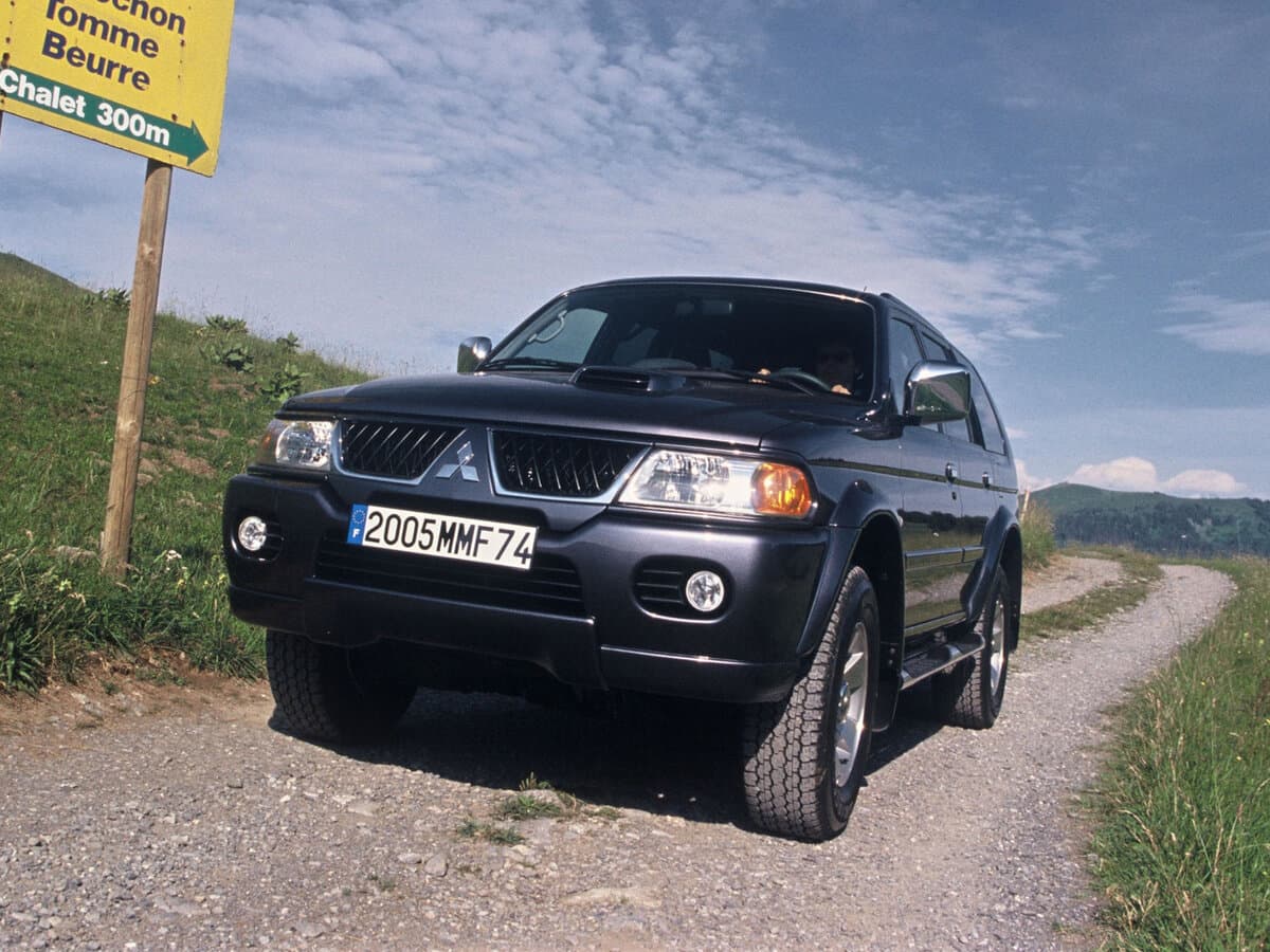 Mitsubishi Pajero Sport I Restayling — Öndən