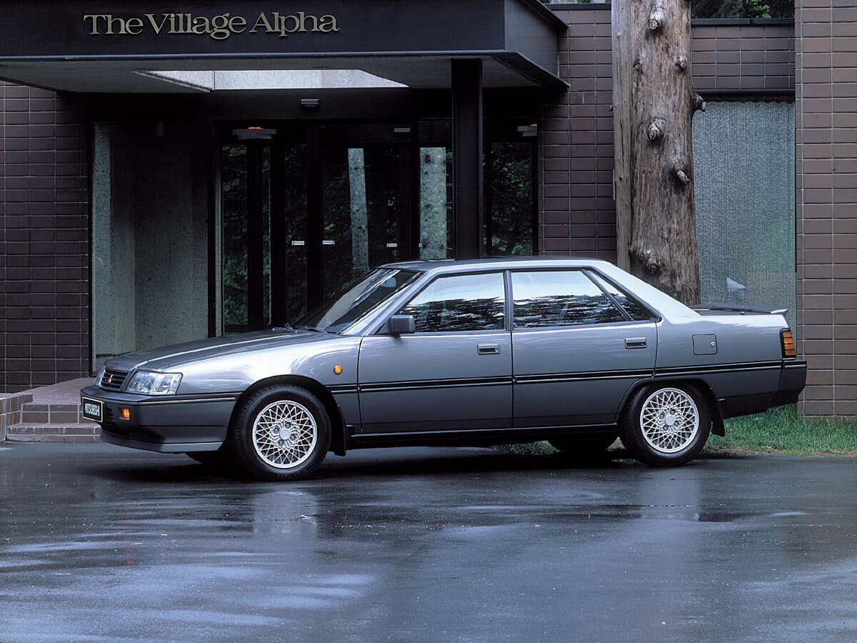 Mitsubishi Sapporo II — yandan görünüş